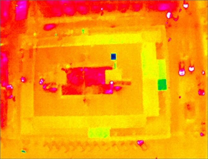 termografia-drone-tetto Termografia aerea di un tetto con termocamera montata sul drone